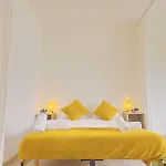 Bright With Outdoor Balcony Appartement