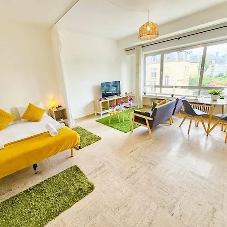 Bright With Outdoor Balcony