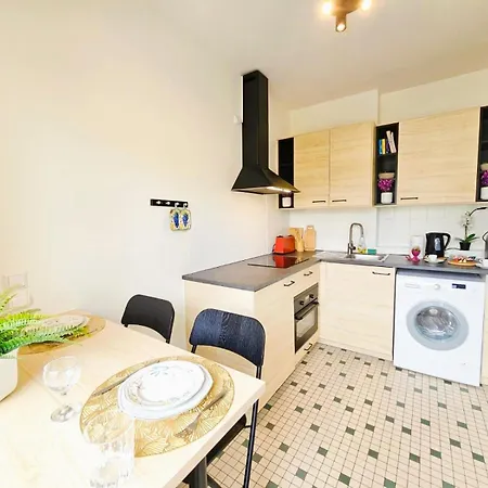 Bright With Outdoor Balcony * Lussemburgo