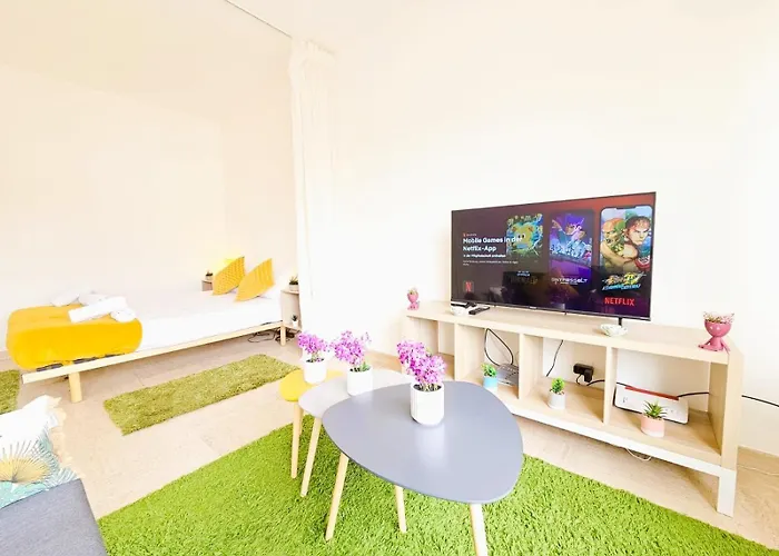 Bright With Outdoor Balcony * Luxembourg