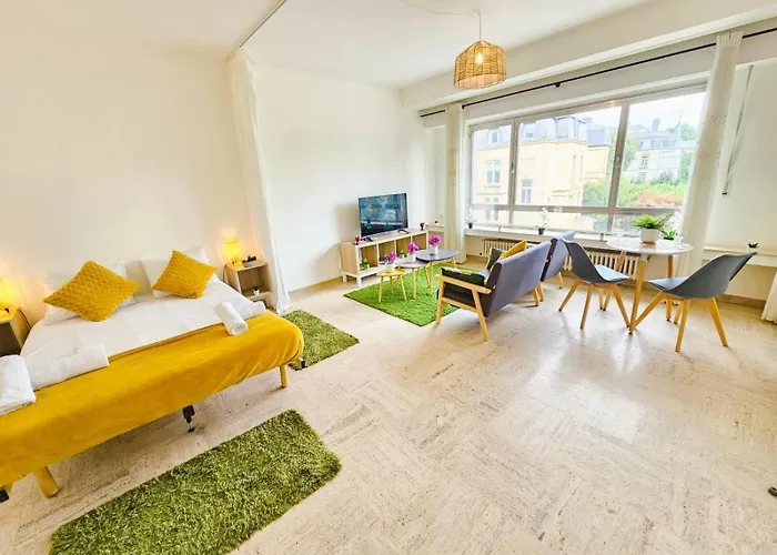 Bright With Outdoor Balcony