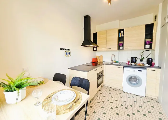 Bright With Outdoor Balcony * Luxembourg